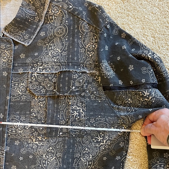 POL Black Paisley Lightweight Cotton Top (or worn as a Jacket) - Picture 10 of 13